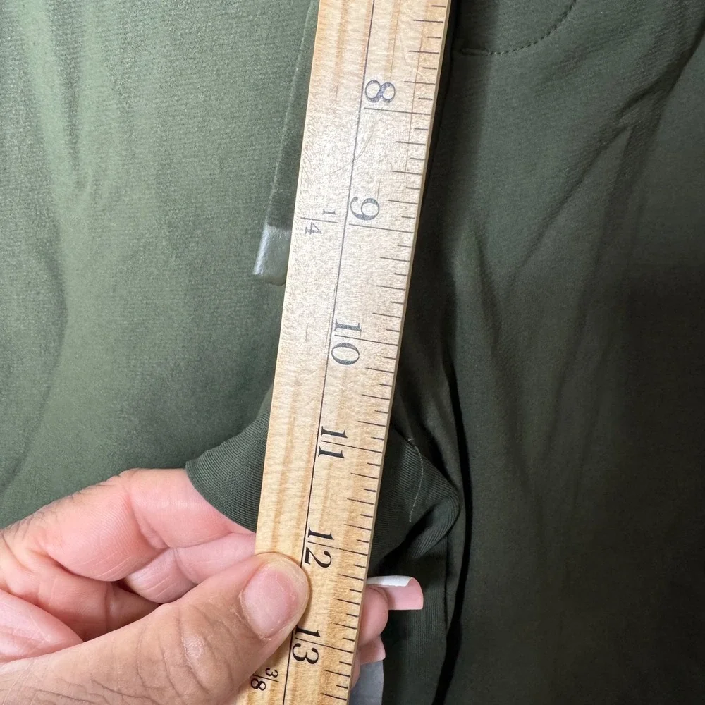Athleta Trekkie North Joggers‎ Green Hiking Pants Womens 10 Athleisure